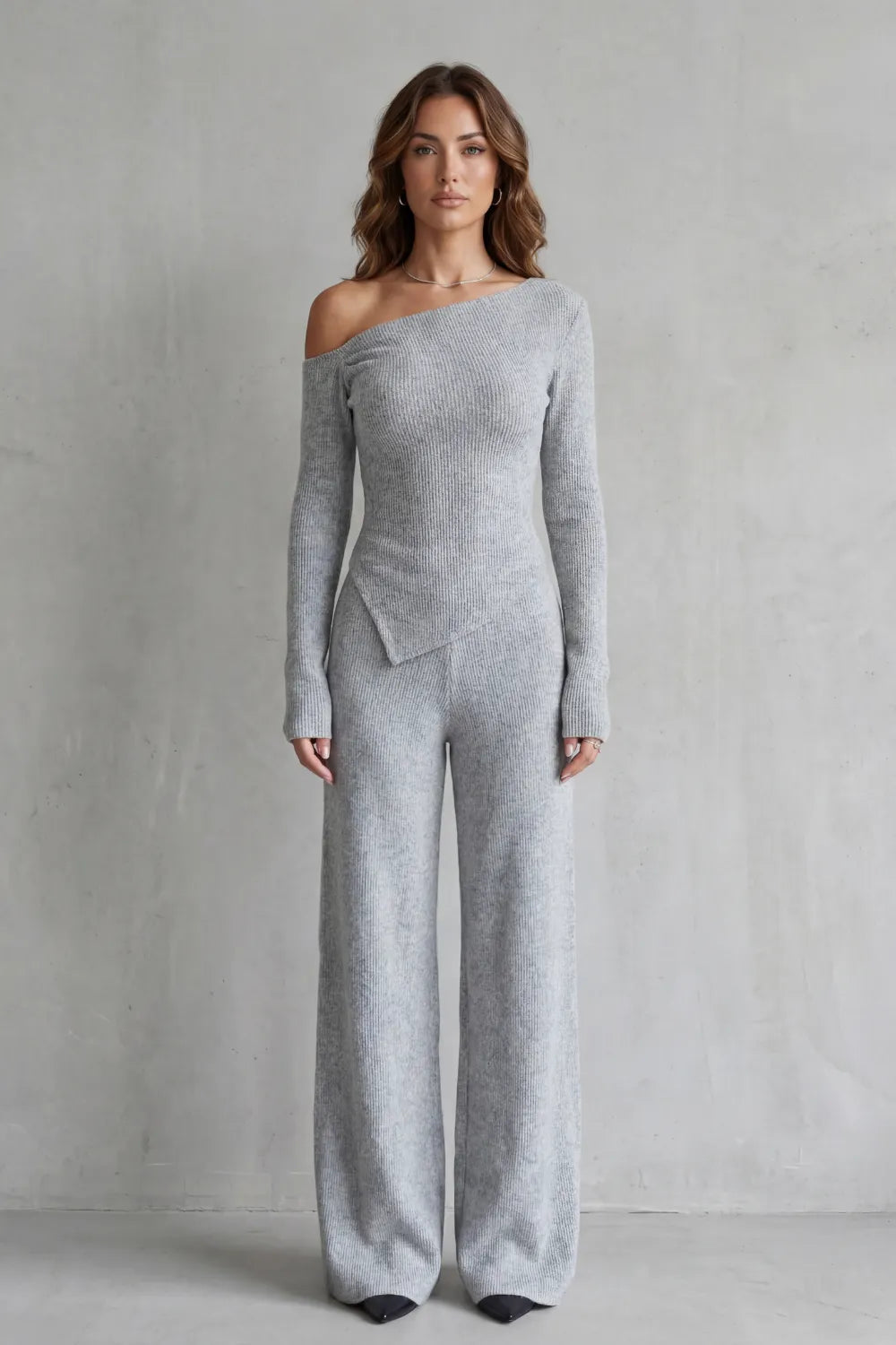 Asymmetric neckline – Knit lounge set