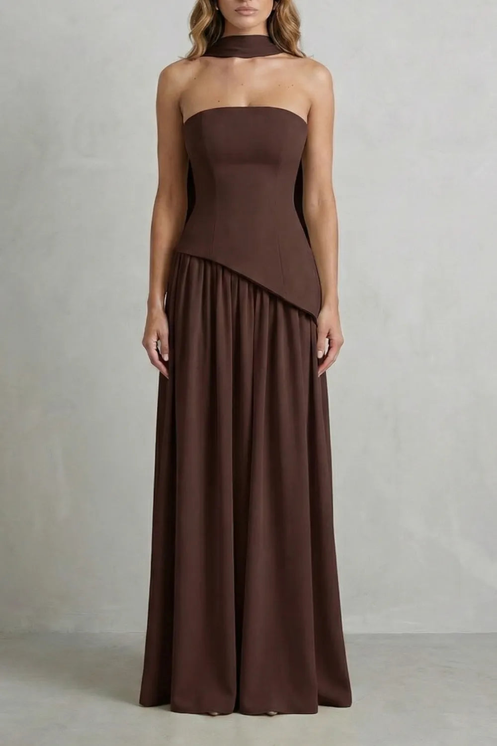 Sculpted draped slit – Strapless maxi dress