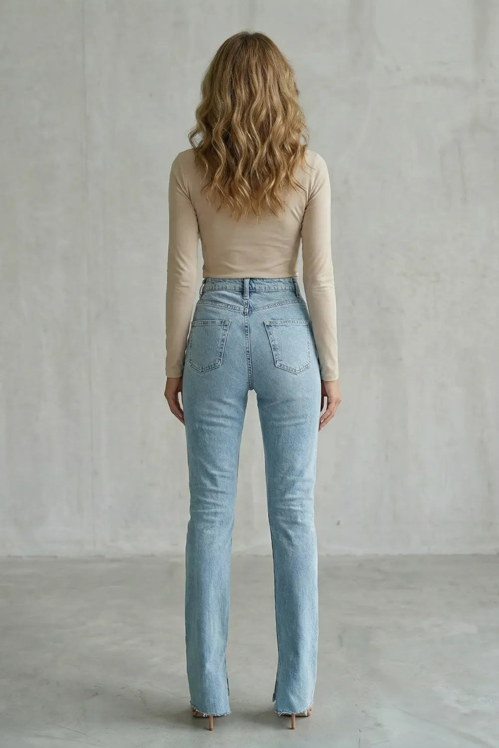 Cross waist detail – Straight leg jeans