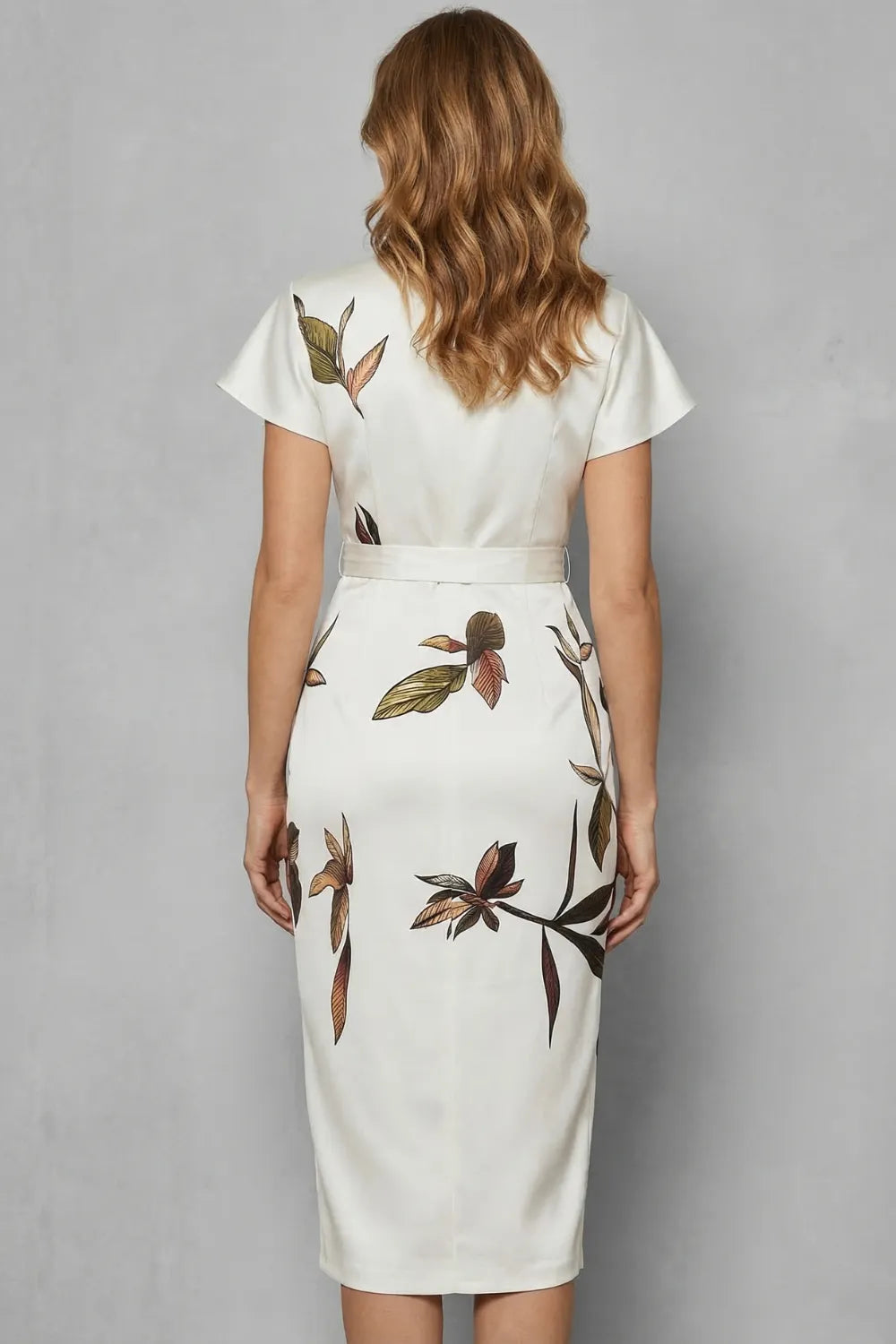 Effortless wrap silhouette – Midi dress