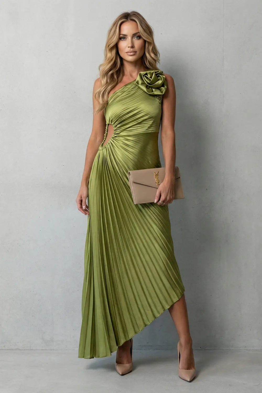 Statement elegance – Women’s One-Shoulder Pleated Maxi Dress