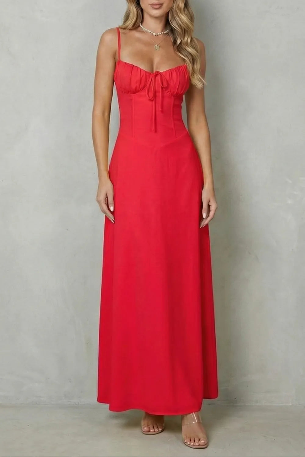 Soft corset charm – Sleeveless flowing maxi dress