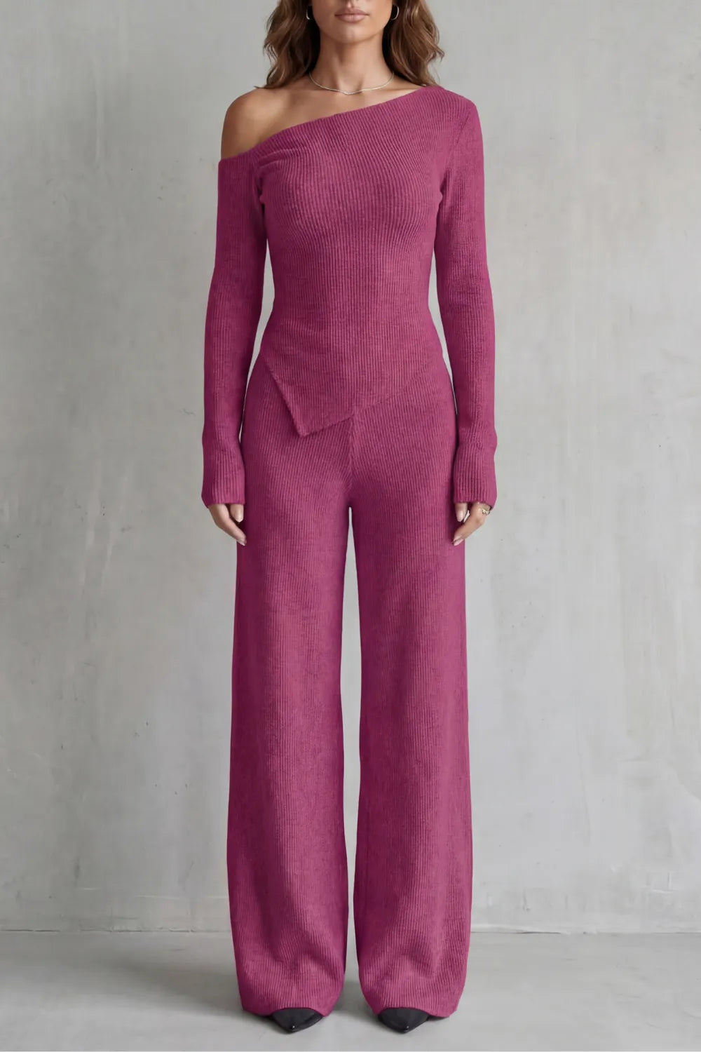 Asymmetric neckline – Knit lounge set