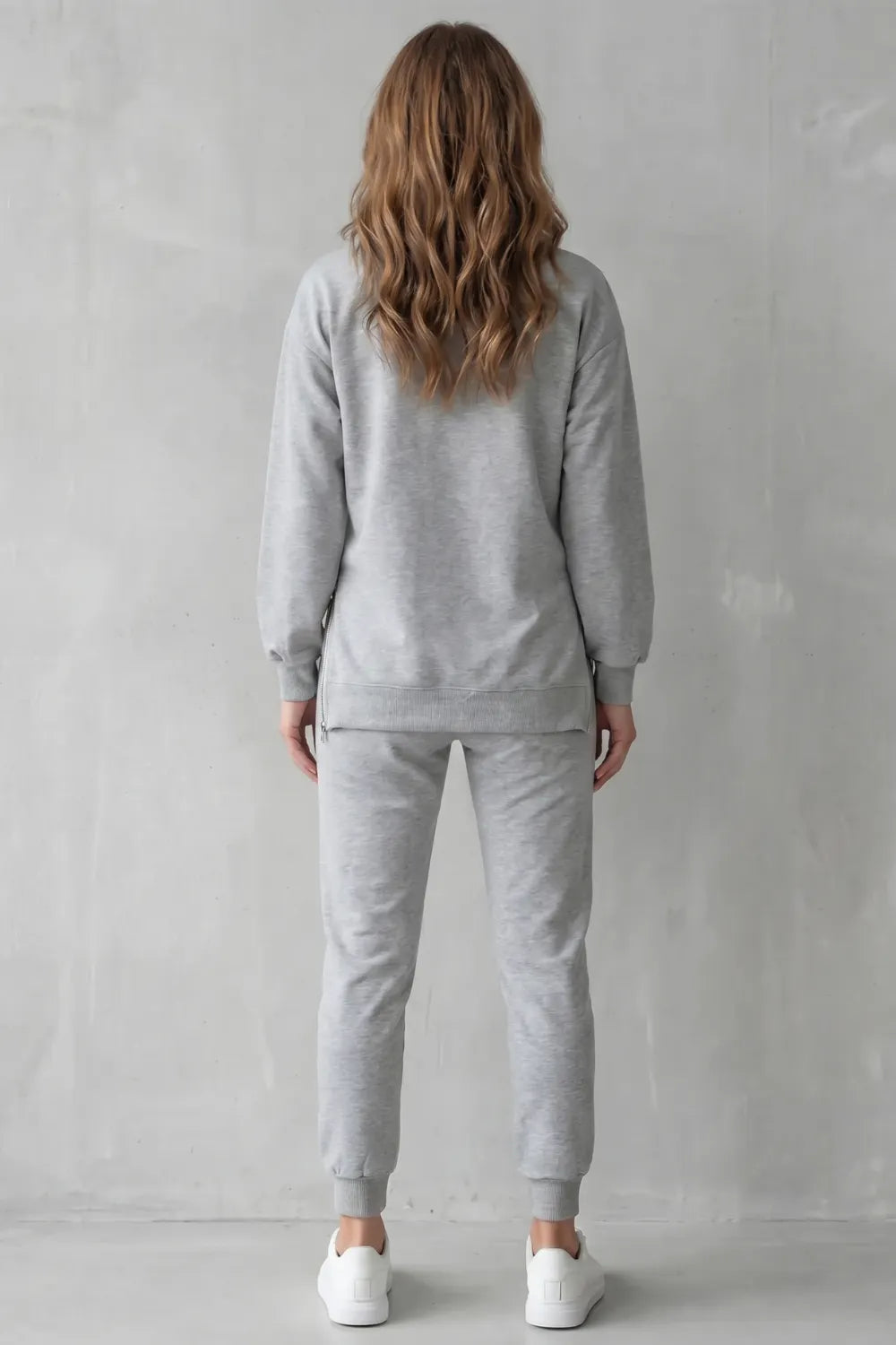 Minimalist comfort – Lounge set