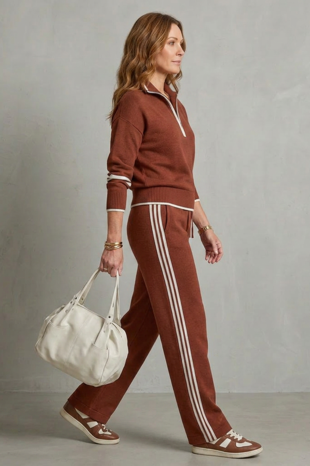 Sporty contrast trim – Lounge set