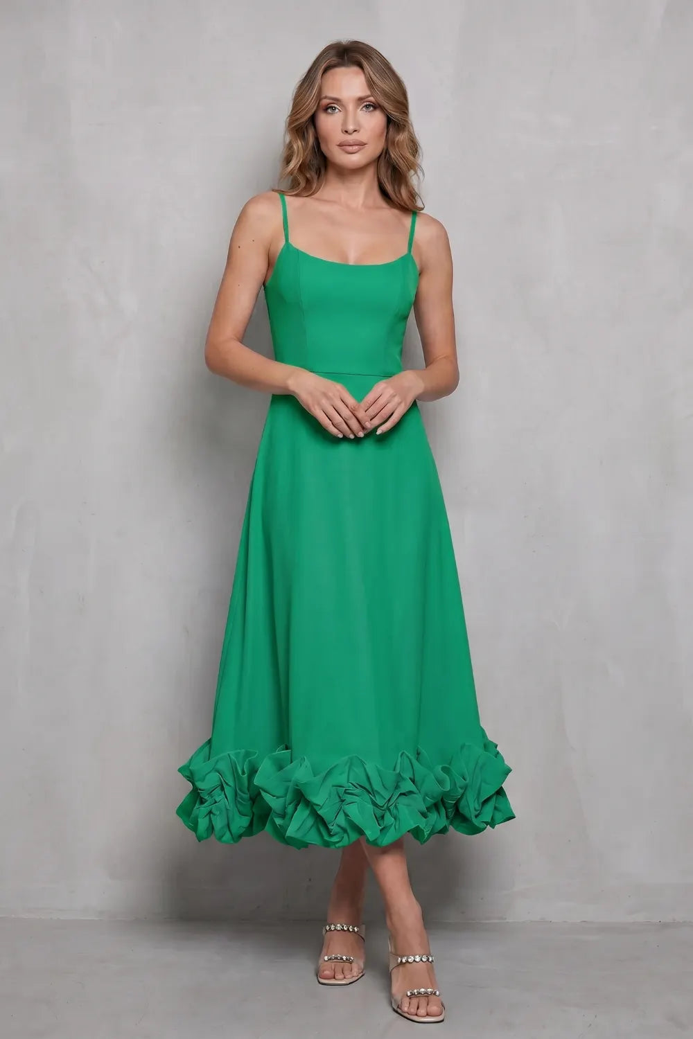 Romantic ruffle hem – Sleeveless midi dress