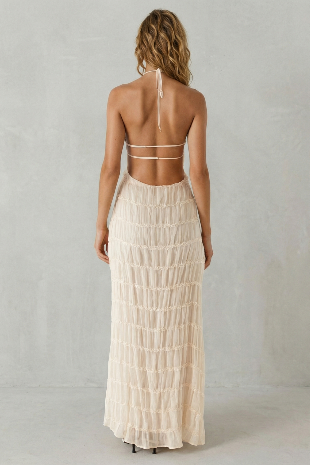 Modern texture – Women’s Backless Sculpted Texture Maxi Dress