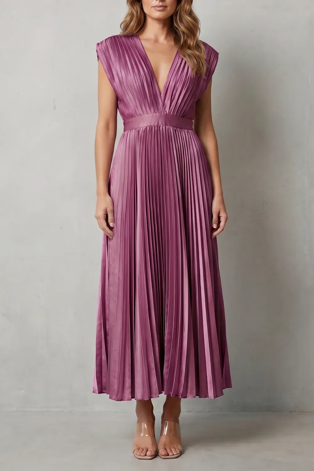 Flowing pleated elegance – Midi dress