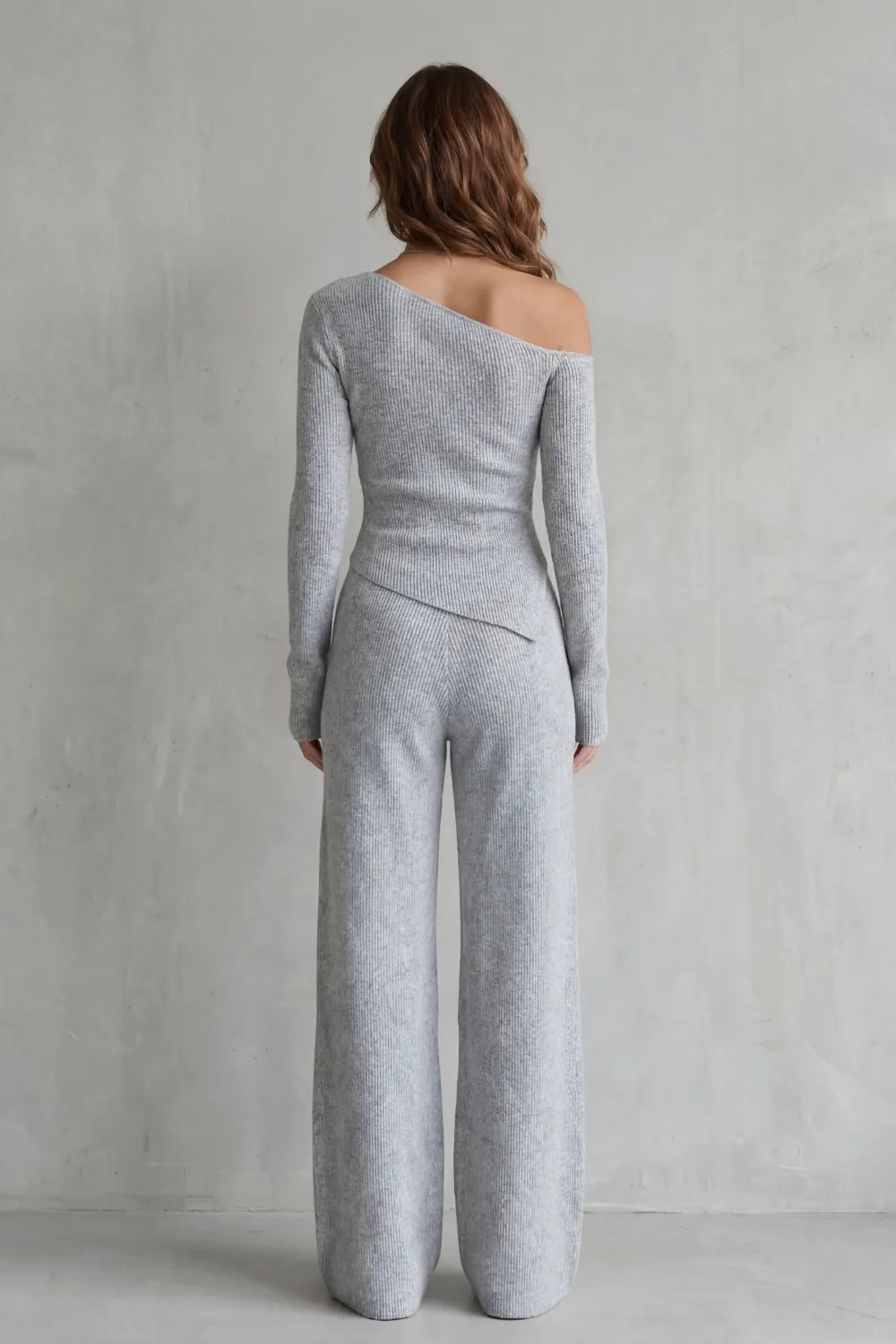 Asymmetric neckline – Knit lounge set