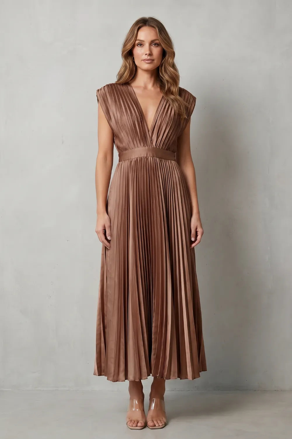 Flowing pleated elegance – Midi dress