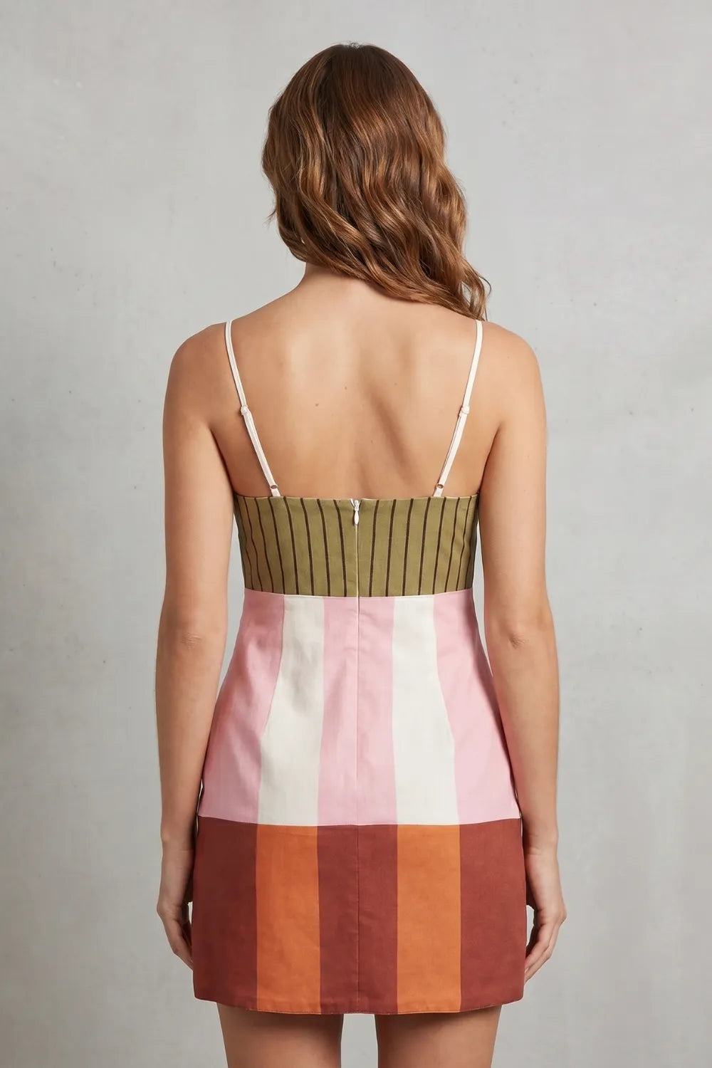 Geometric colour-block charm – Mini dress