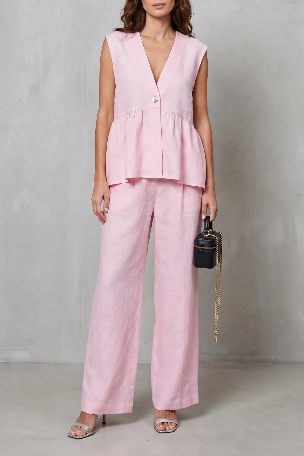 Soft peplum elegance – Two-piece trouser set