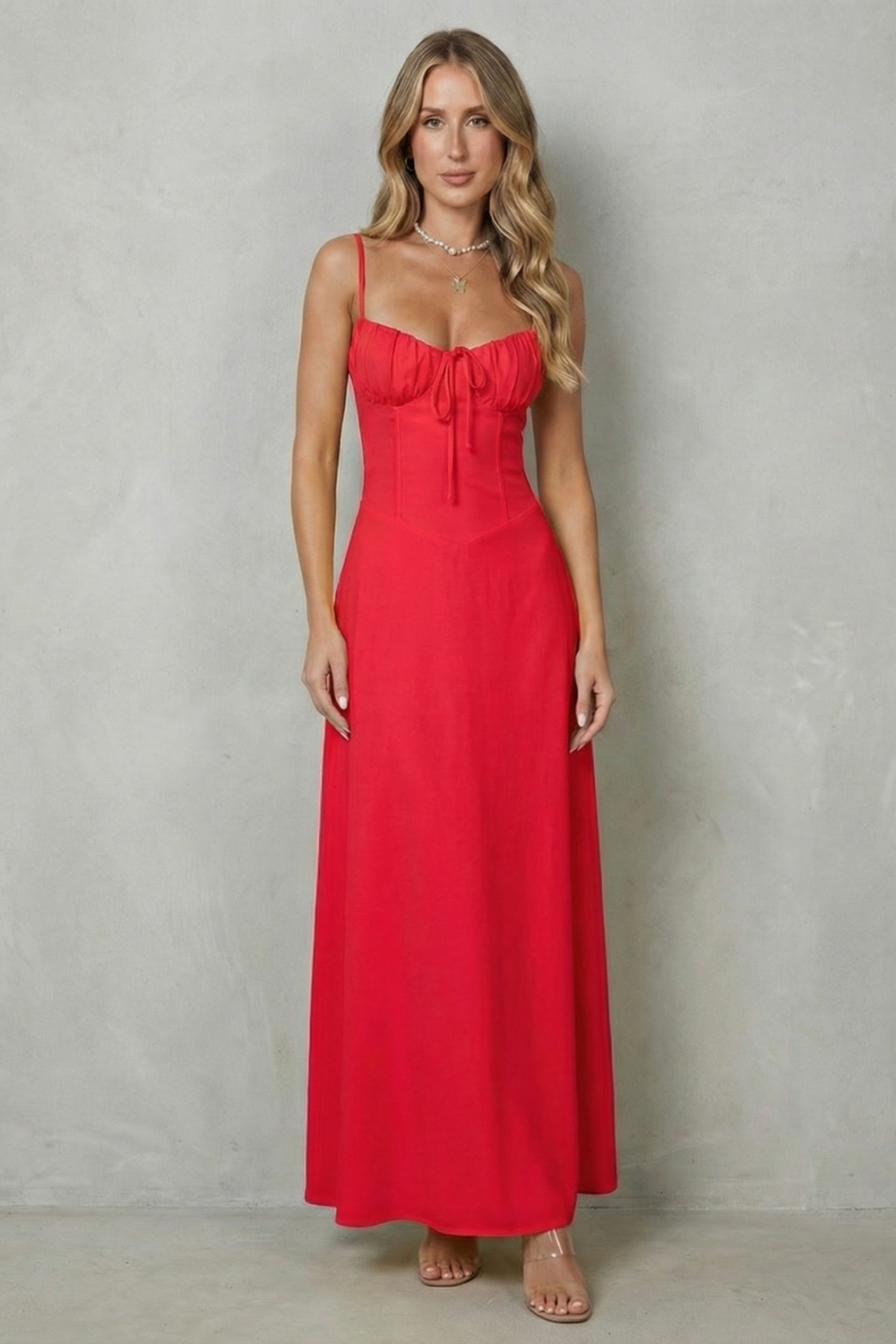 Soft corset charm – Sleeveless flowing maxi dress