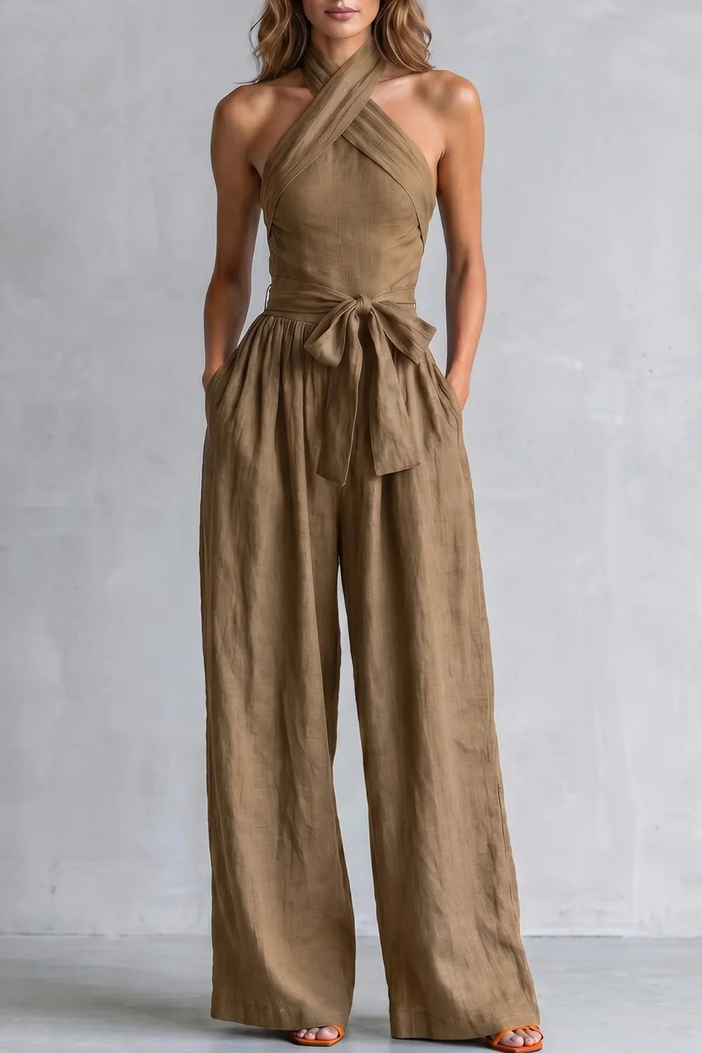 Cross-halter sophistication – Wide-leg jumpsuit