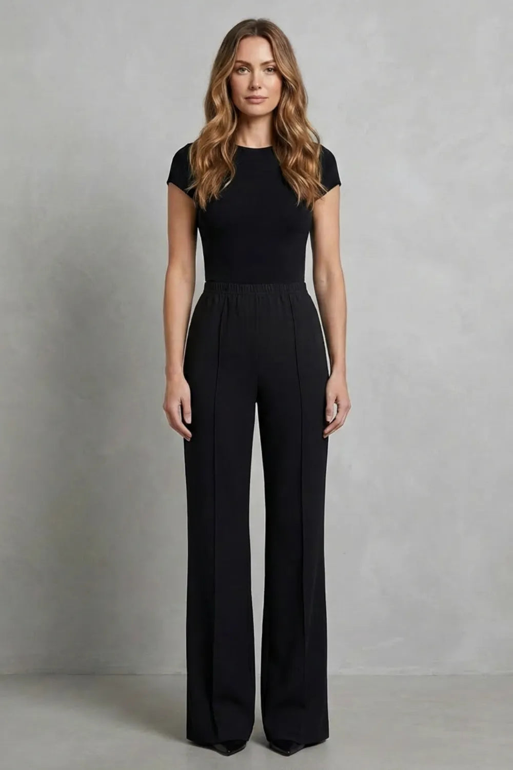 Streamlined silhouette – High-waist wide-leg trousers