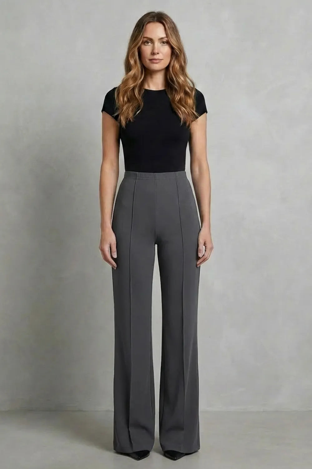 Streamlined silhouette – High-waist wide-leg trousers