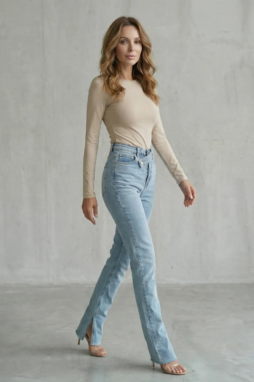 Cross waist detail – Straight leg jeans
