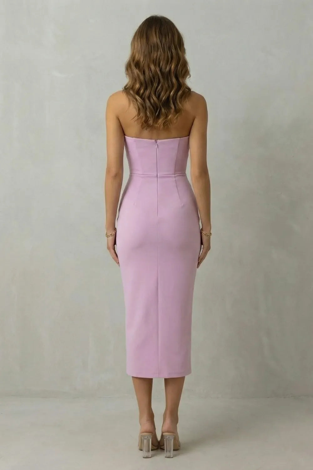 Timeless sculpted elegance – Draped sleeveless midi dress