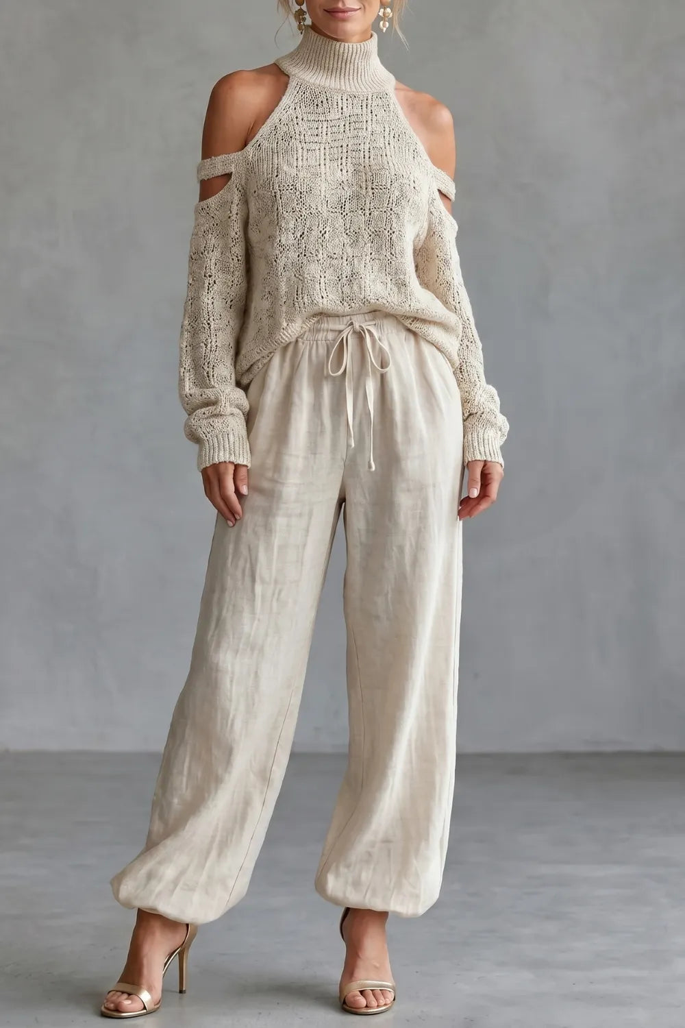 Cozy open-shoulder design – Knit trouser set
