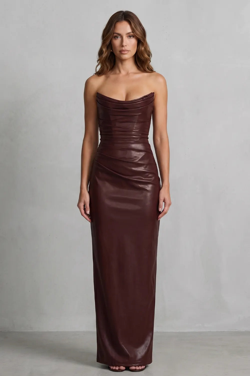 Sculpted faux leather – Maxi dress
