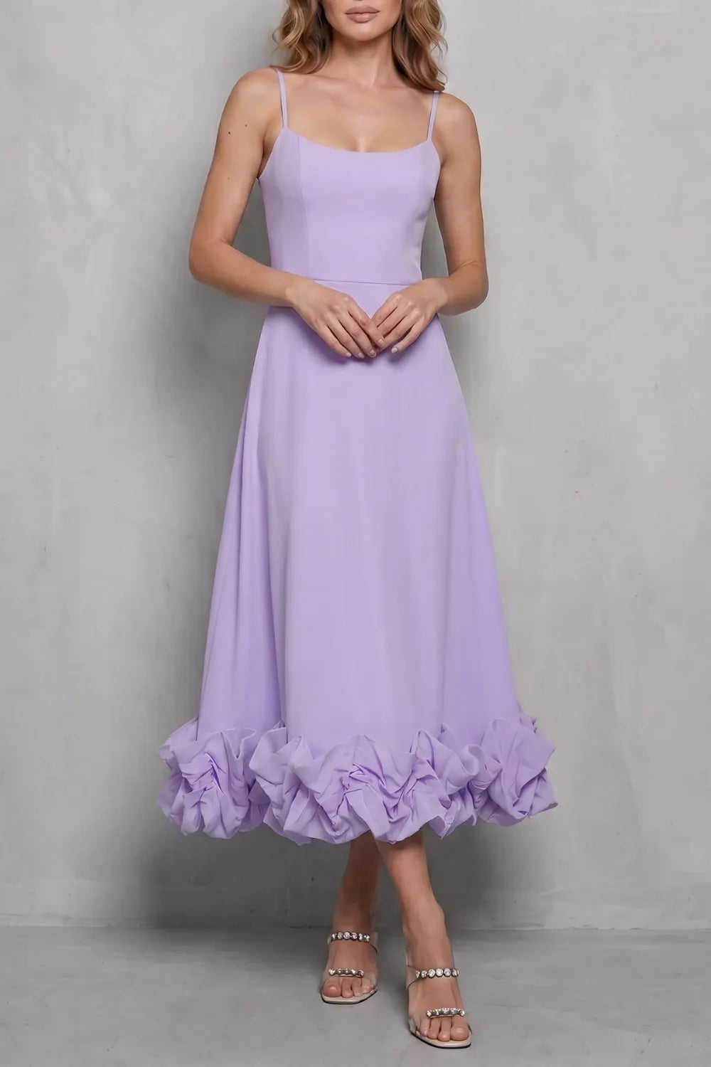 Romantic ruffle hem – Sleeveless midi dress