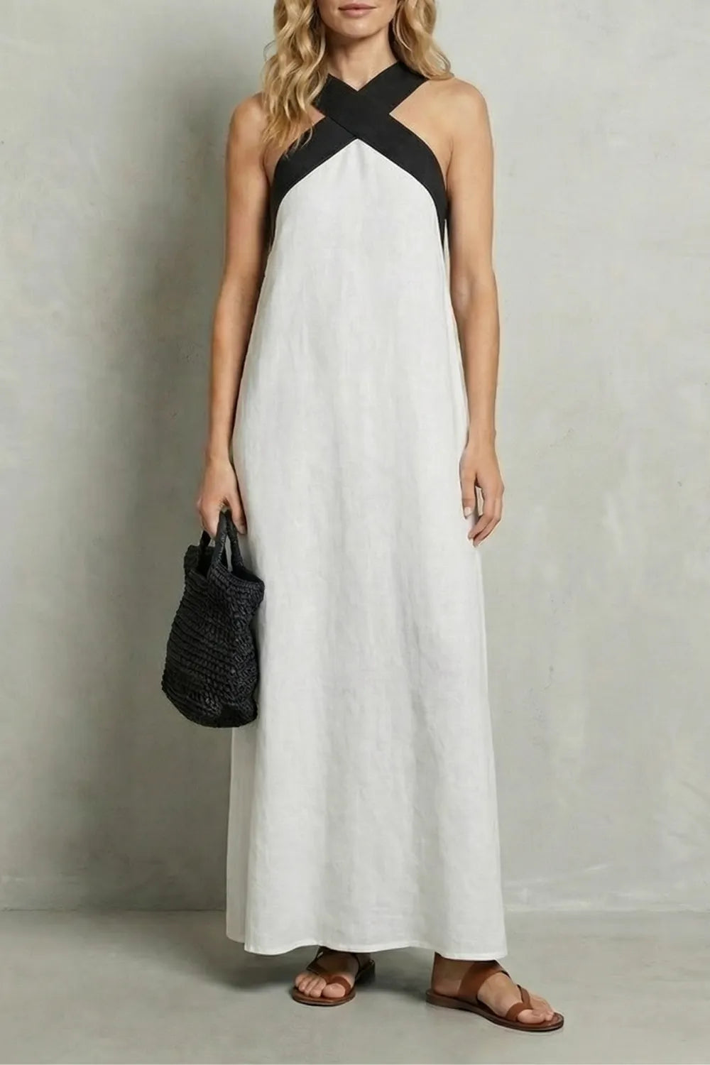 Cross-halter elegance – Maxi dress