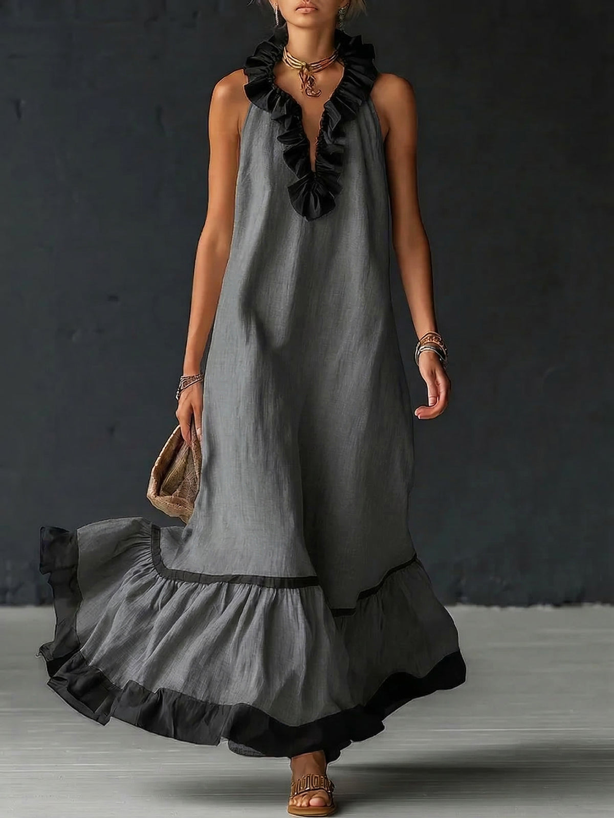 Elegant And Romantic Ruffled Color-blocked Maxi Dress