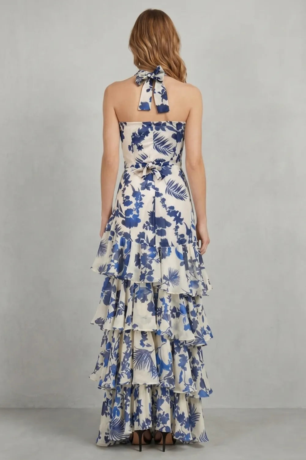 Floral halter elegance – Maxi dress
