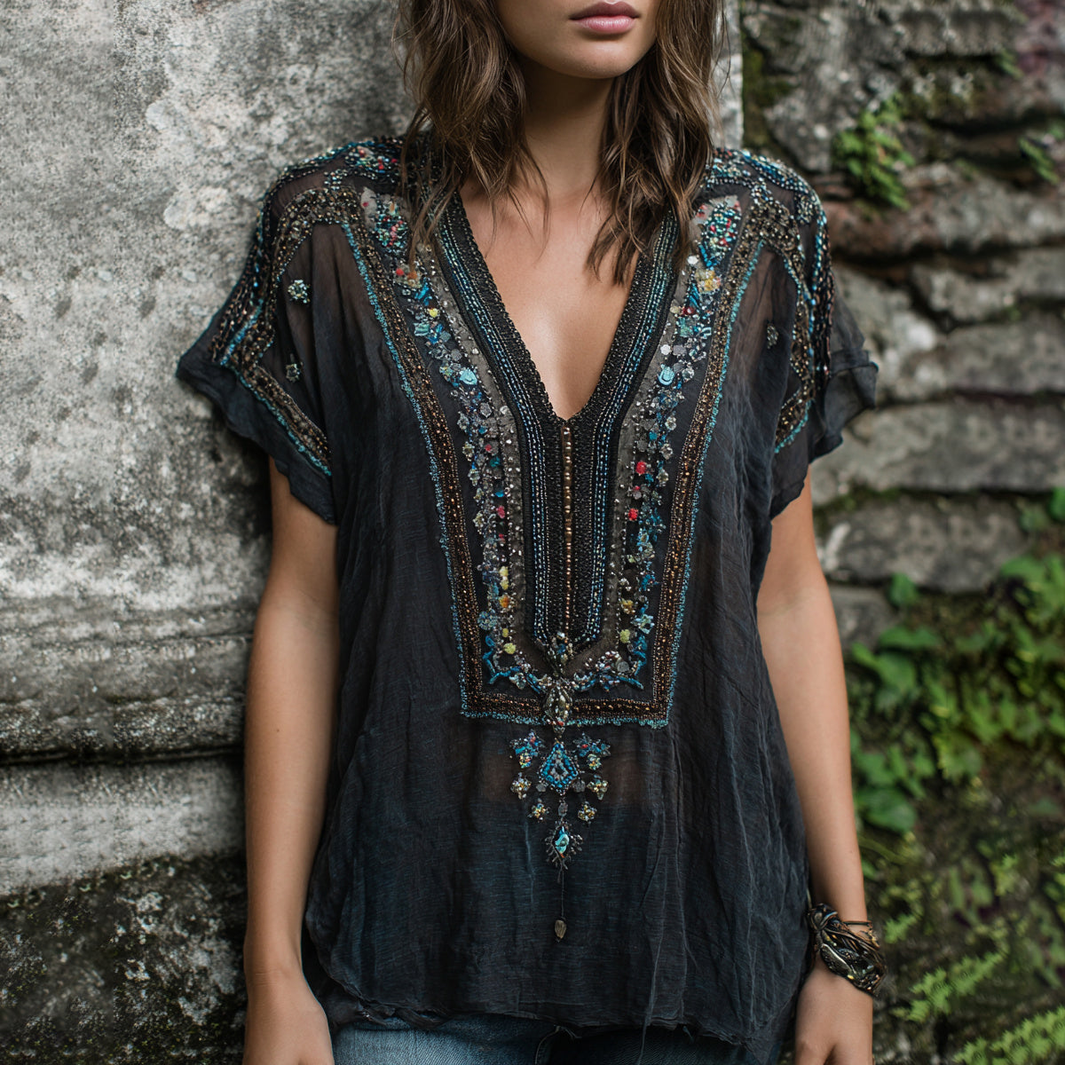 Women's Vintage Boho Nepal Ethnic Art V-neck Shirt