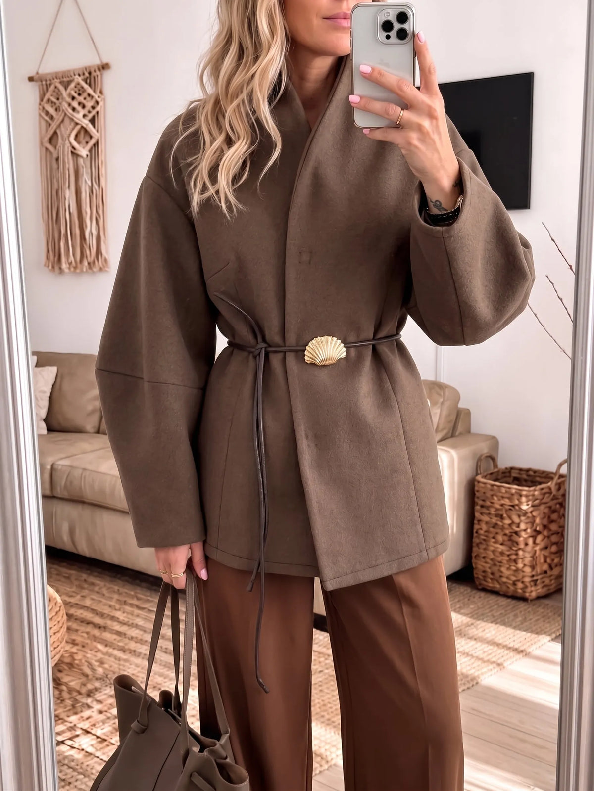 V‐Neck Belted Waist Short Wool Blend Coat Women Loose Long Sleeve Jacket