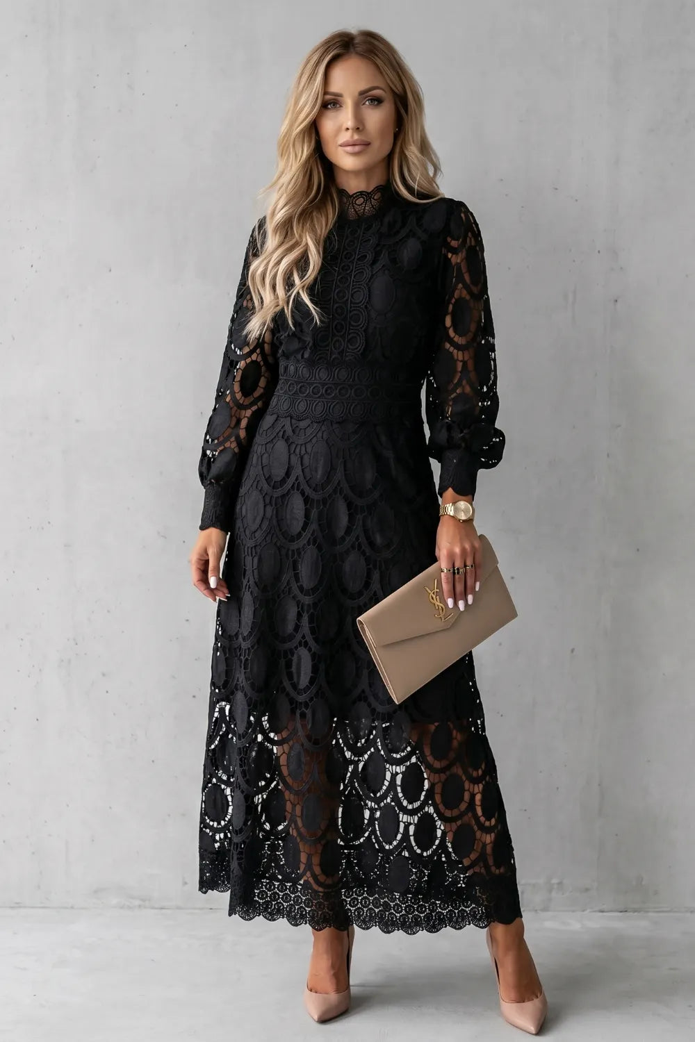 Intricate lace elegance – Midi dress