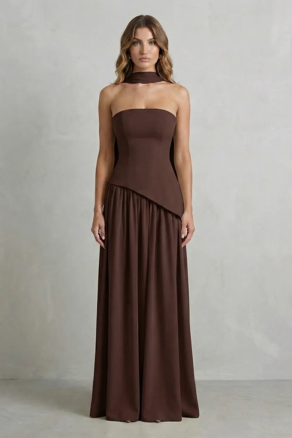 Sculpted draped slit – Strapless maxi dress