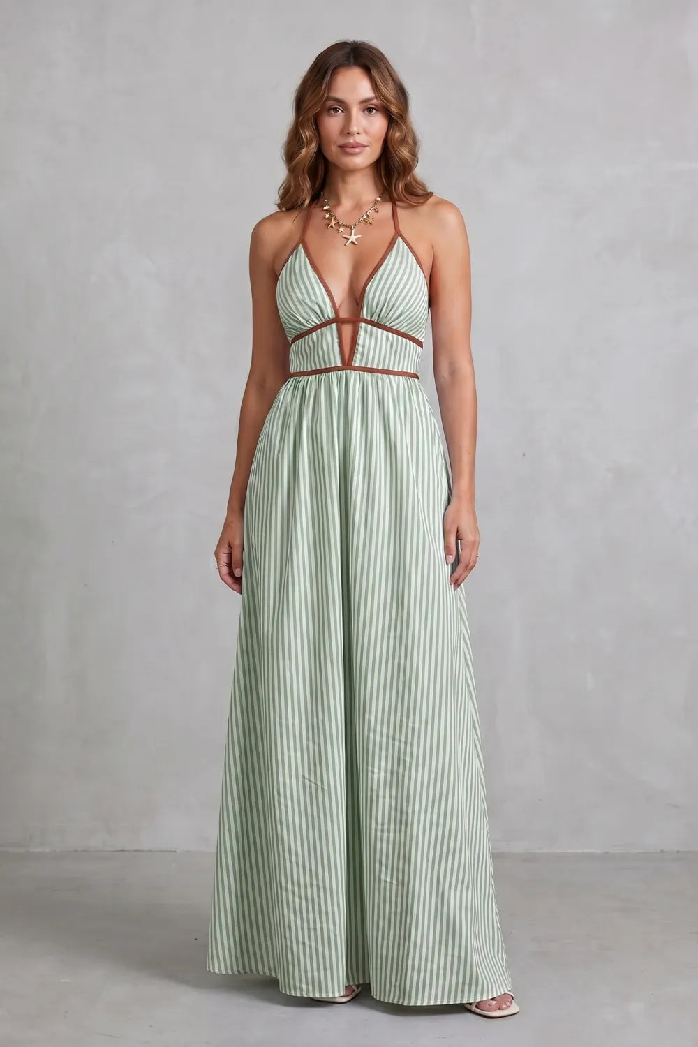 Striped backless silhouette – Maxi dress