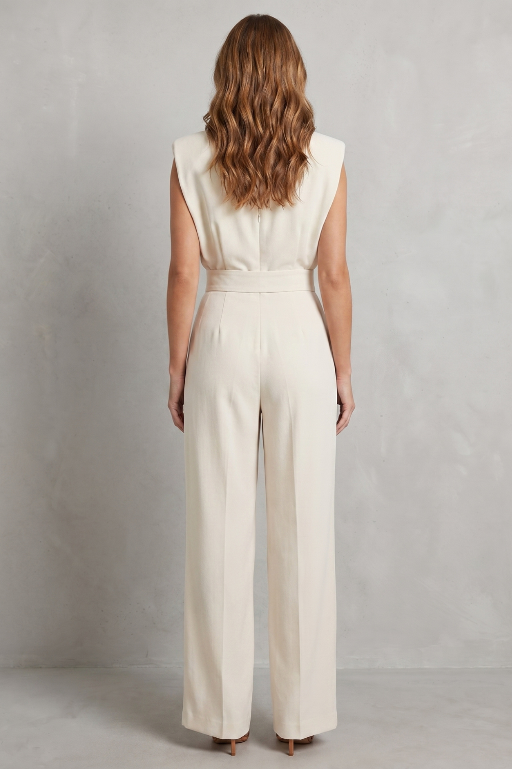 Minimalist tailored elegance – Wide-leg jumpsuit