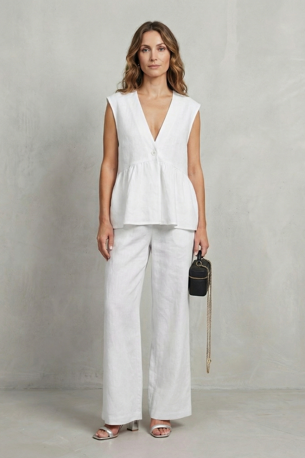 Soft ruffle elegance – Top and trouser set