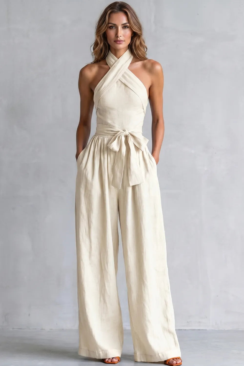Cross-halter sophistication – Wide-leg jumpsuit