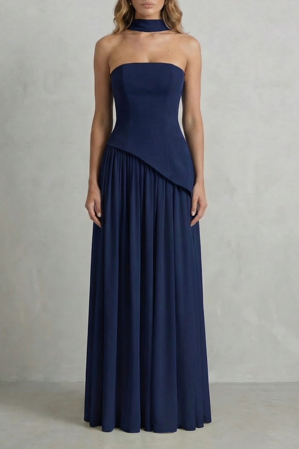 Sculpted draped slit – Strapless maxi dress