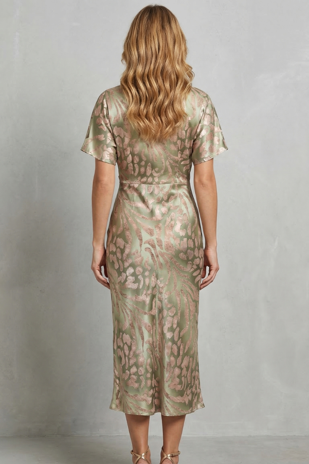 Draped elegance – V neck maxi dress