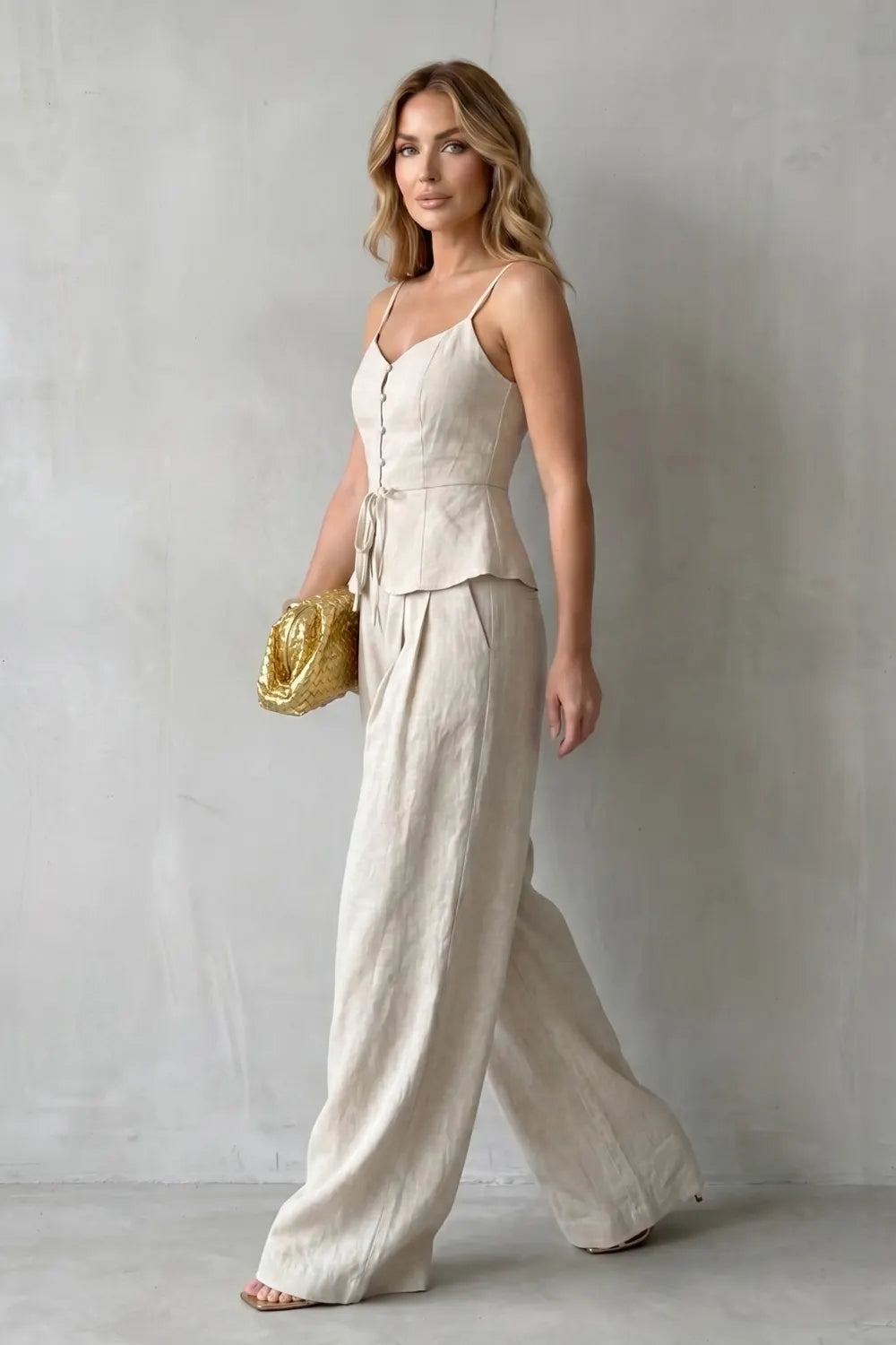 Effortless resort elegance – Trouser set