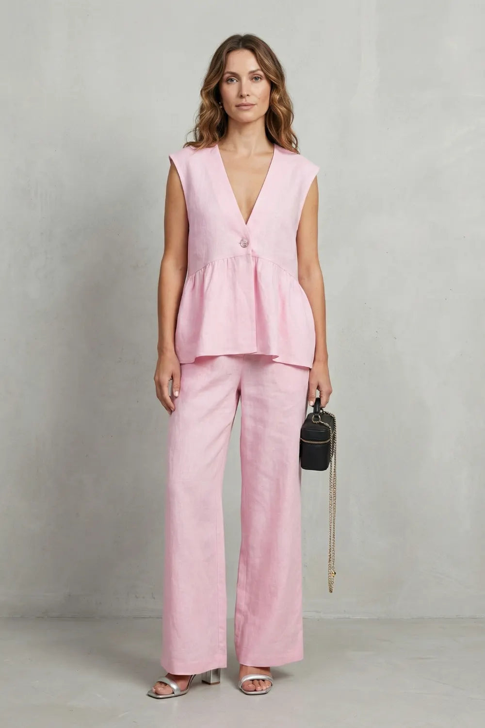 Soft ruffle elegance – Top and trouser set