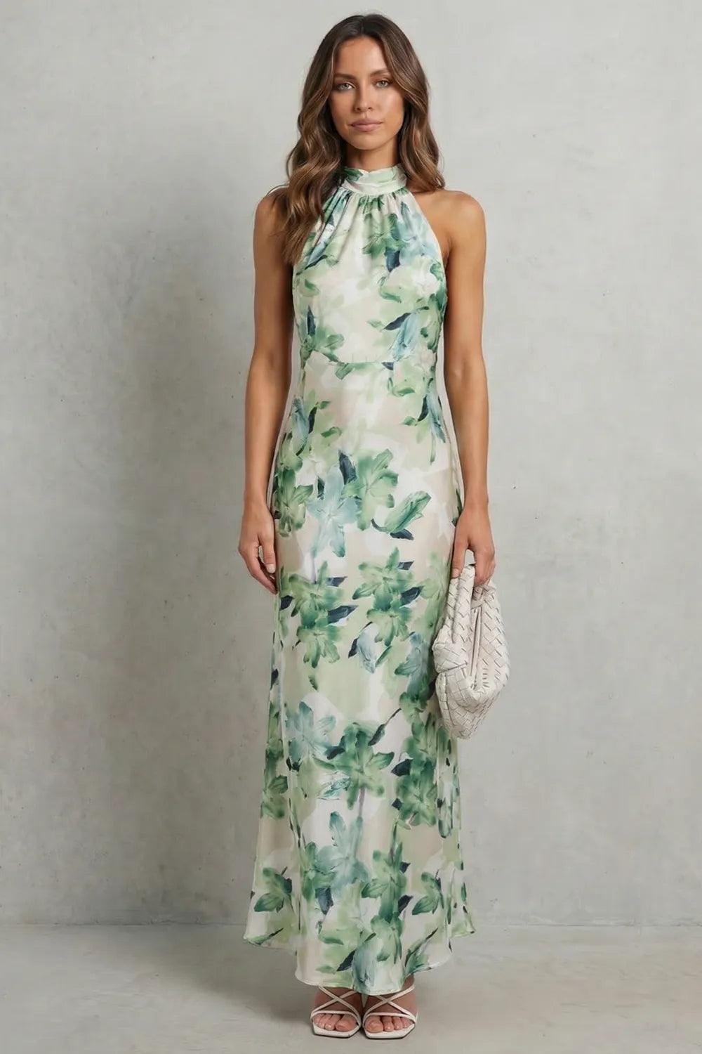 Floral halter elegance – Maxi dress