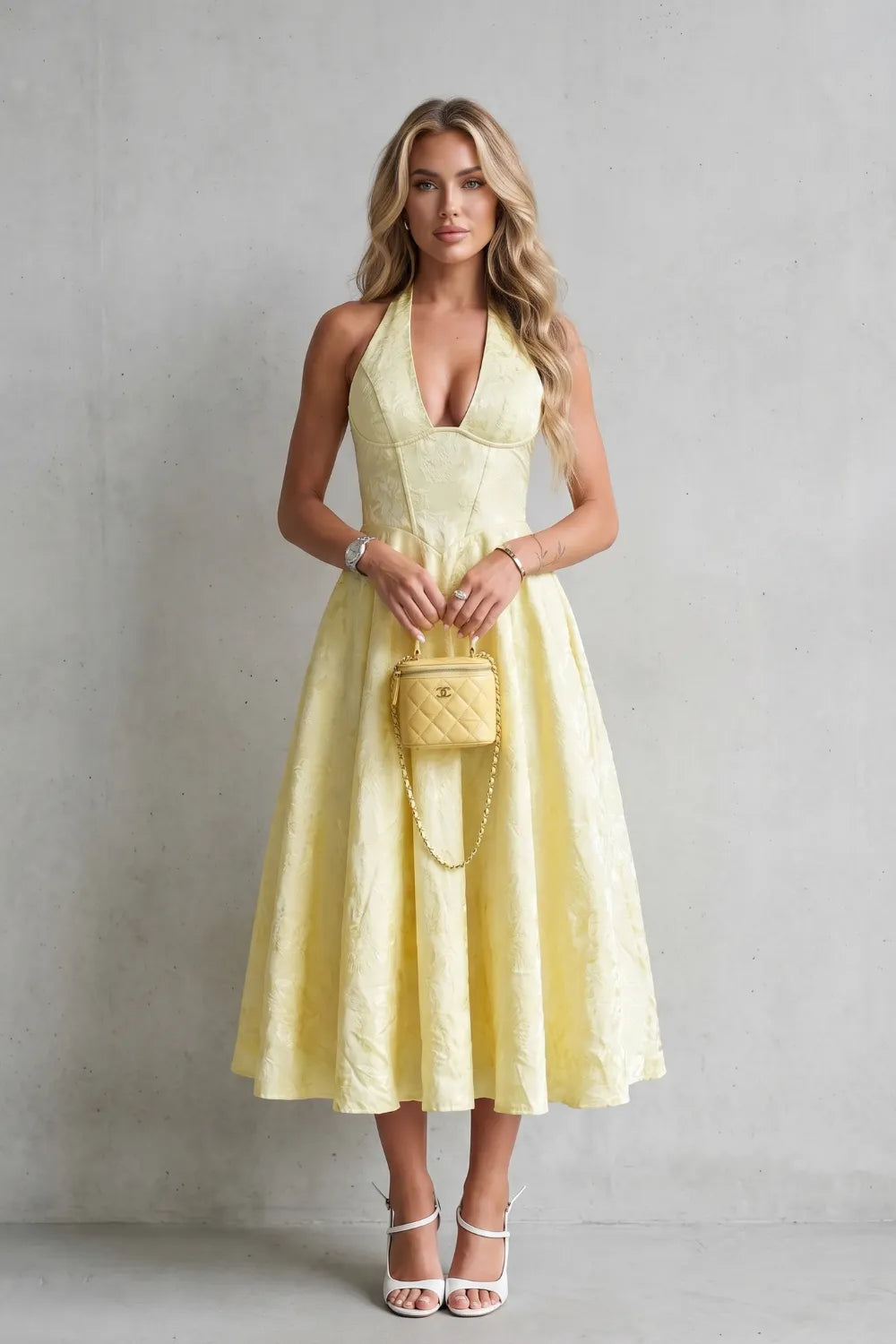 Halter floral elegance – Midi dress