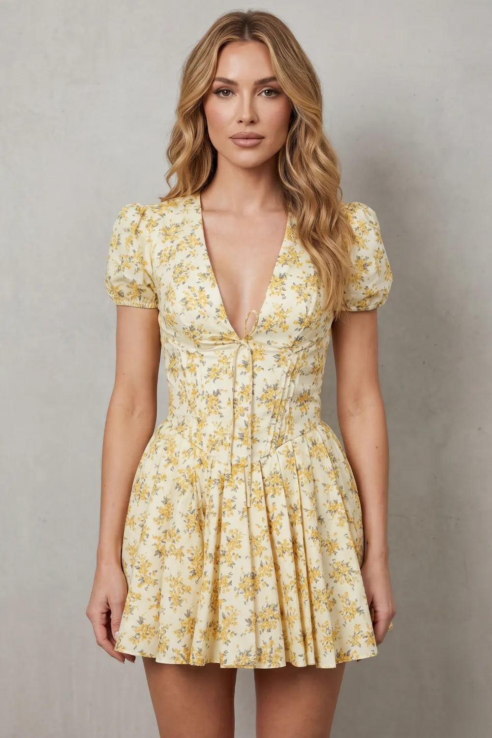 Floral summer charm – Mini dress