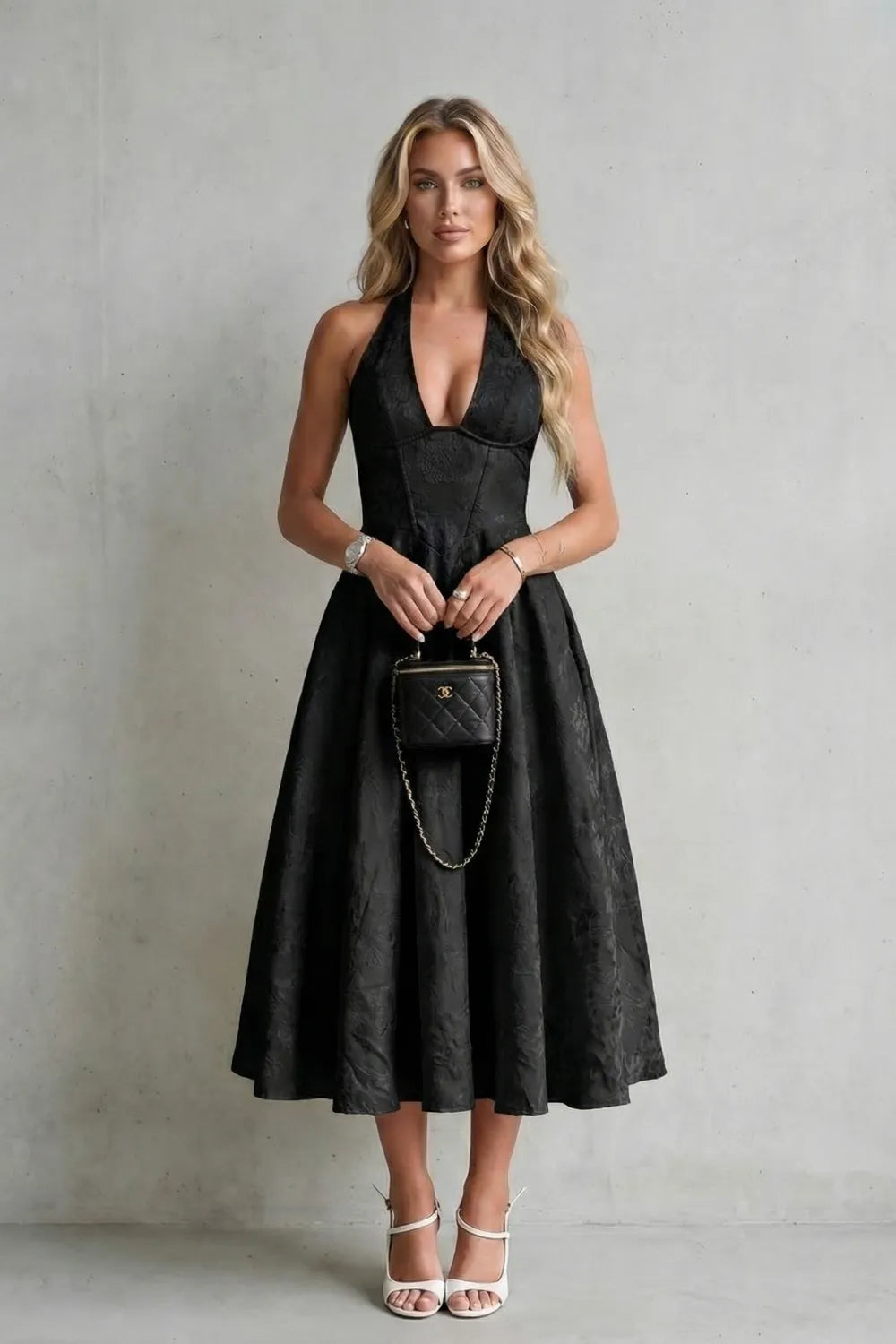 Halter floral elegance – Midi dress