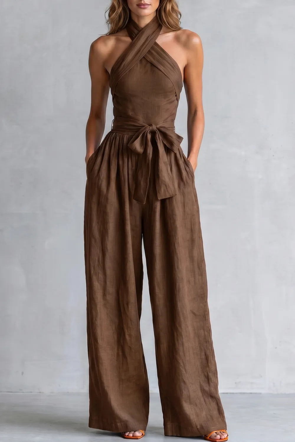 Cross-halter sophistication – Wide-leg jumpsuit