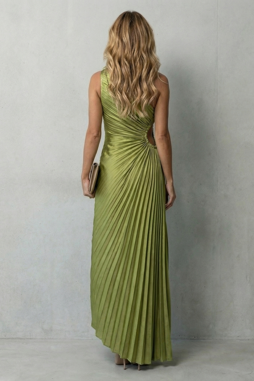 Statement elegance – Women’s One-Shoulder Pleated Maxi Dress