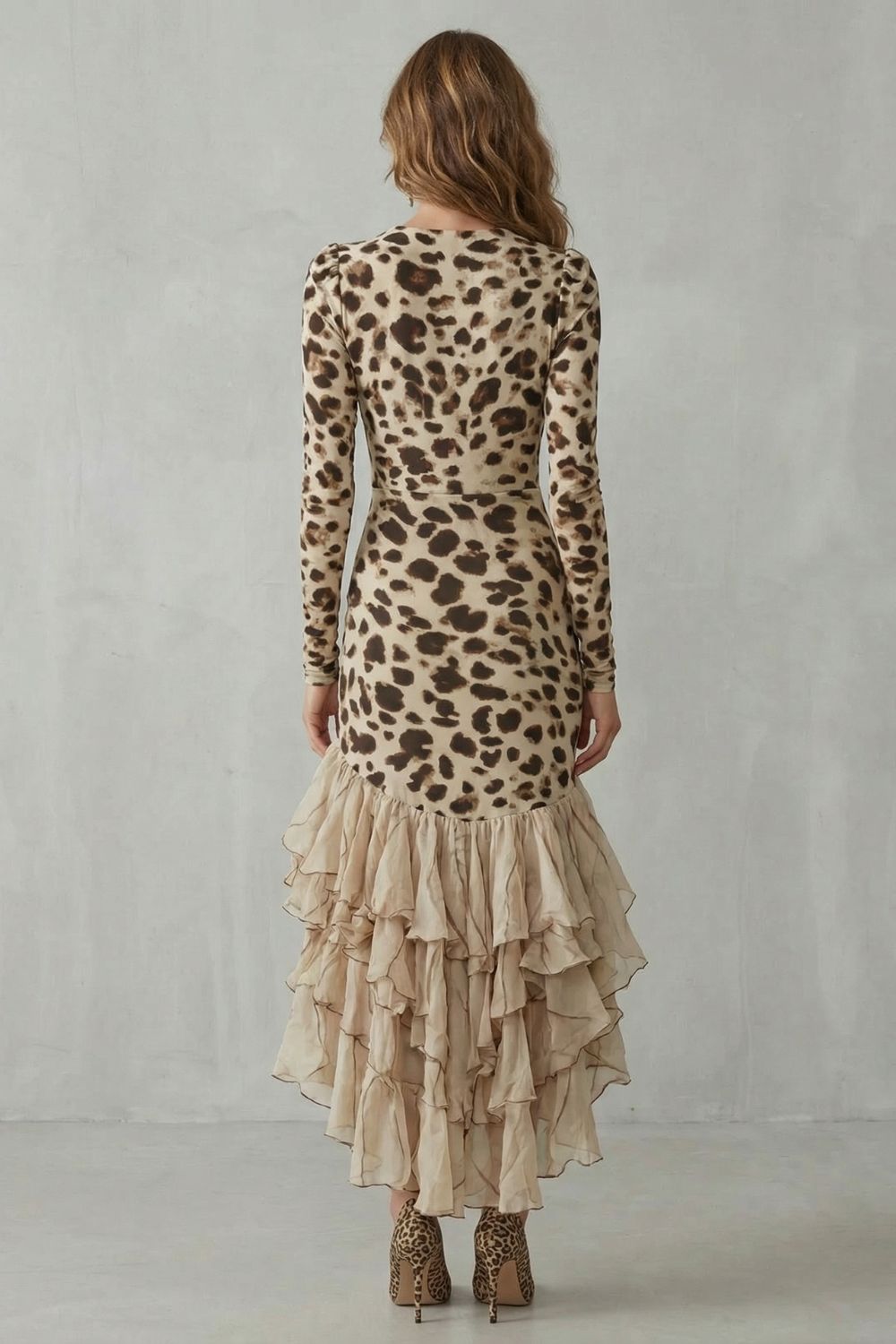 Ruffled hem – Leopard print midi dress