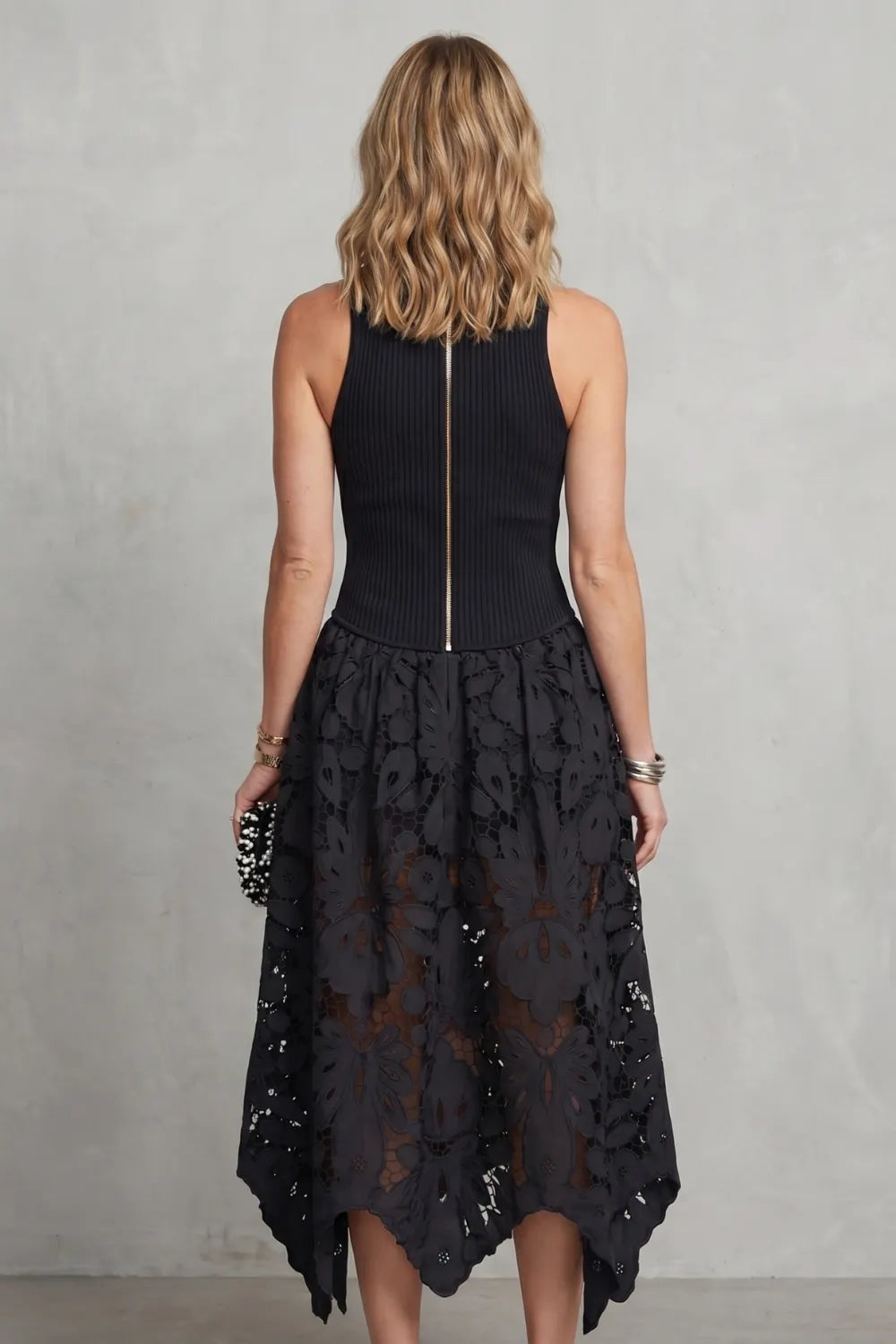 Lace contrast elegance – Midi dress