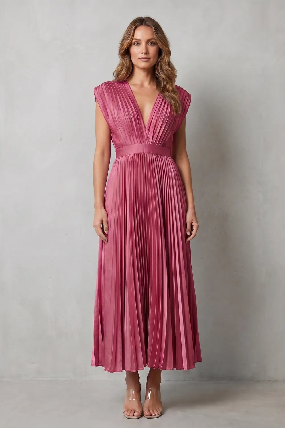 Flowing pleated elegance – Midi dress