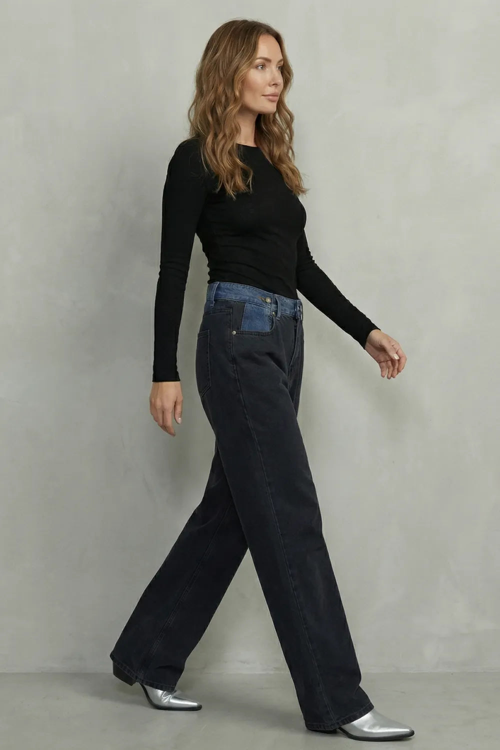 Tri-fold waistband detail – Straight leg jeans
